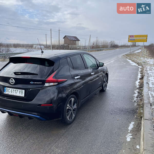 Хетчбек Nissan Leaf 2018 в Львові