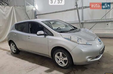 Хетчбек Nissan Leaf 2013 в Житомирі