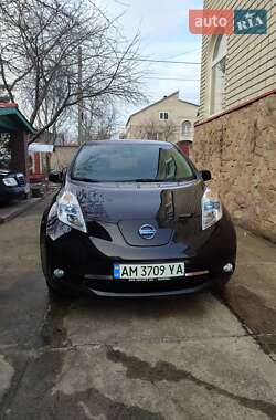 Хэтчбек Nissan Leaf 2014 в Житомире