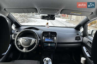 Хэтчбек Nissan Leaf 2016 в 