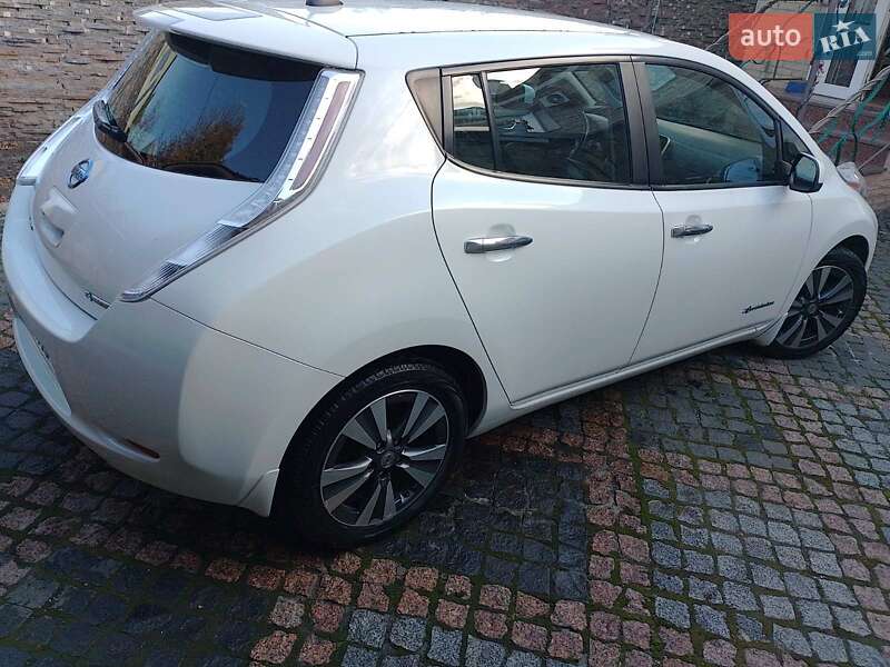 Хетчбек Nissan Leaf 2014 в Кременчуці фото 3 Хетчбек Nissan Leaf 2014 в Кременчуці