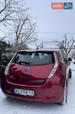 Хетчбек Nissan Leaf 2015 в Луцьку