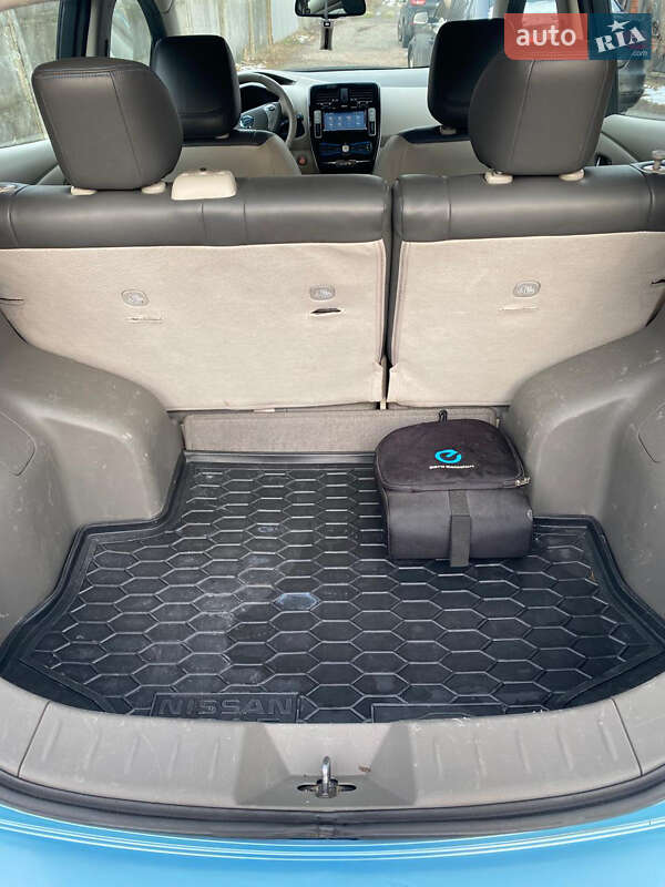 Хетчбек Nissan Leaf 2015 в Броварах фото 7 Хетчбек Nissan Leaf 2015 в Броварах