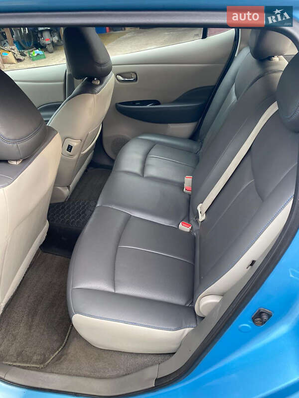 Хетчбек Nissan Leaf 2015 в Броварах фото 10 Хетчбек Nissan Leaf 2015 в Броварах