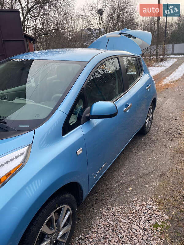 Хетчбек Nissan Leaf 2015 в Броварах фото 13 Хетчбек Nissan Leaf 2015 в Броварах
