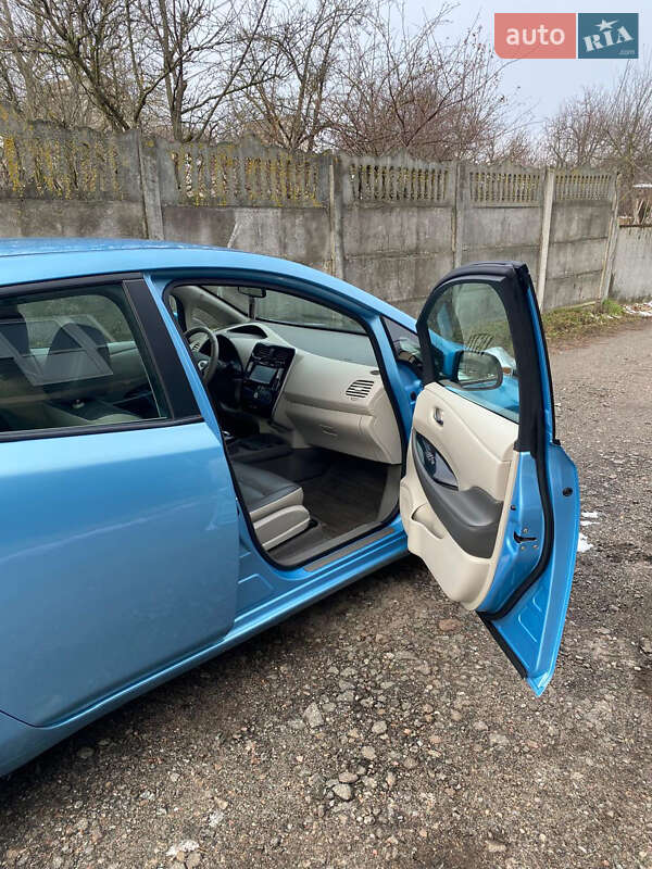 Хетчбек Nissan Leaf 2015 в Броварах фото 26 Хетчбек Nissan Leaf 2015 в Броварах