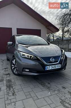 Хэтчбек Nissan Leaf 2020 в Болехове