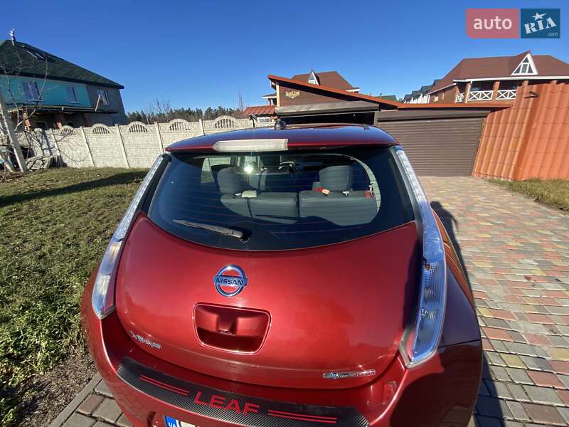 Хетчбек Nissan Leaf 2014 в Черкасах
