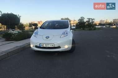 Хетчбек Nissan Leaf 2017 в 