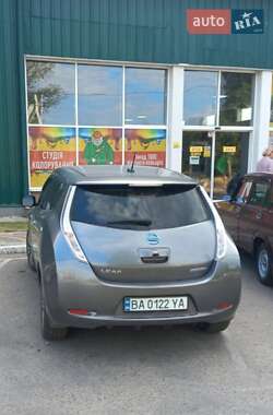 Хетчбек Nissan Leaf 2014 в Кропивницькому