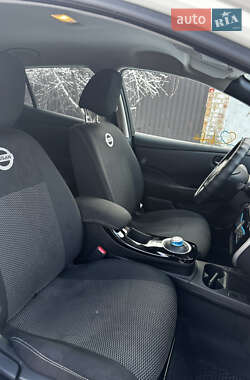 Хэтчбек Nissan Leaf 2016 в 