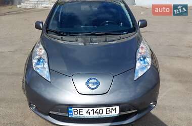 Хэтчбек Nissan Leaf 2014 в Николаеве