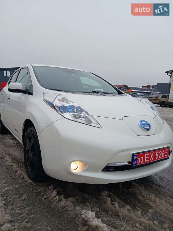 Хетчбек Nissan Leaf 2014 в Луцьку