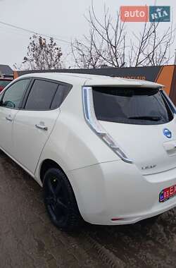 Хетчбек Nissan Leaf 2014 в Луцьку