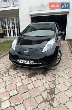 Хетчбек Nissan Leaf 2013 в Дунаївцях