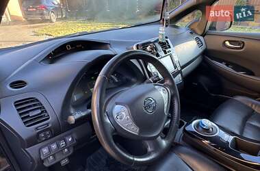 Хэтчбек Nissan Leaf 2016 в 