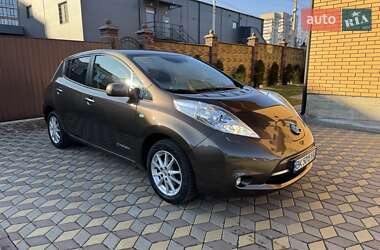 Хэтчбек Nissan Leaf 2016 в 