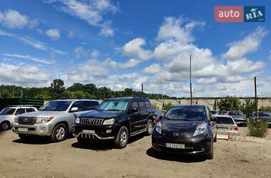 Хэтчбек Nissan Leaf 2015 в 