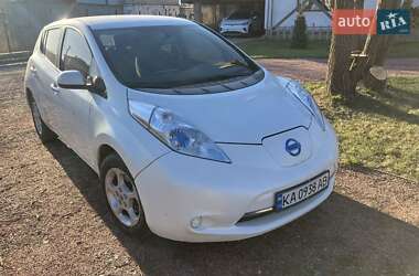 Хетчбек Nissan Leaf 2013 в Києві