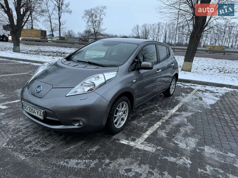 Хэтчбек Nissan Leaf 2015 в Виннице