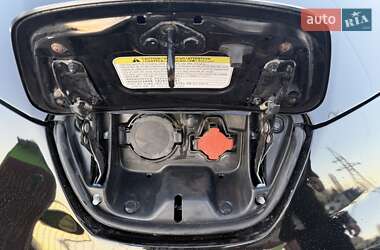 Хетчбек Nissan Leaf 2014 в 