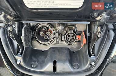 Хетчбек Nissan Leaf 2014 в 