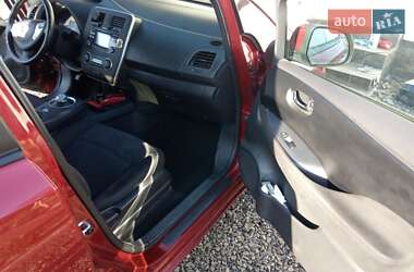 Хэтчбек Nissan Leaf 2015 в 