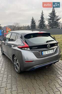 Хэтчбек Nissan Leaf 2018 в Черновцах