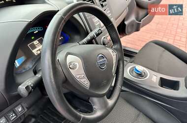 Хетчбек Nissan Leaf 2015 в Рівному