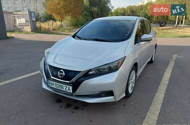Хэтчбек Nissan Leaf 2018 в 