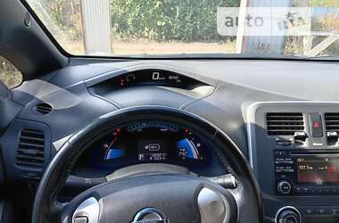 Хетчбек Nissan Leaf 2013 в Новомосковську