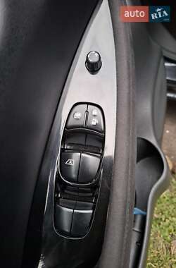 Хэтчбек Nissan Leaf 2013 в Запорожье