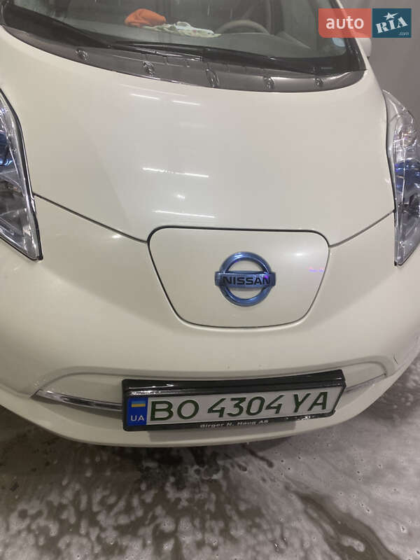 Nissan Leaf 2012