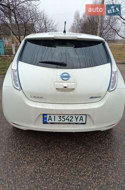 Хэтчбек Nissan Leaf 2012 в Березане