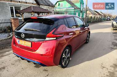 Хэтчбек Nissan Leaf 2018 в Дубно