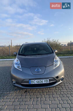 Хэтчбек Nissan Leaf 2015 в Львове