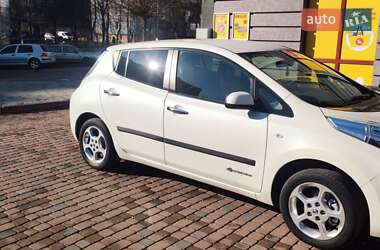 Хетчбек Nissan Leaf 2012 в Івано-Франківську