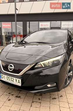 Хэтчбек Nissan Leaf 2018 в Ужгороде