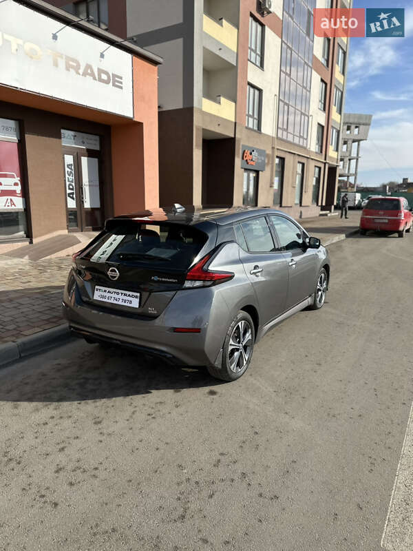 Хэтчбек Nissan Leaf 2021 в Тернополе