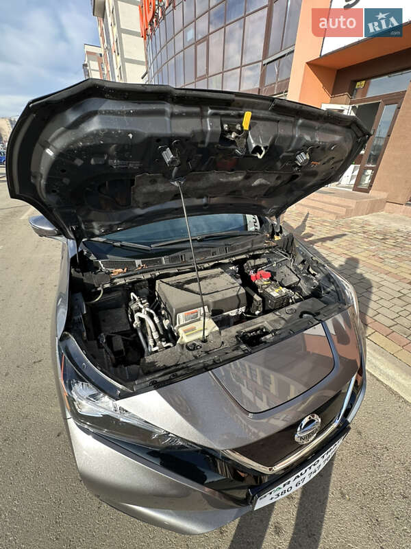 Хэтчбек Nissan Leaf 2021 в Тернополе