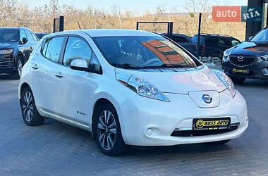 Хетчбек Nissan Leaf 2015 в Чернівцях