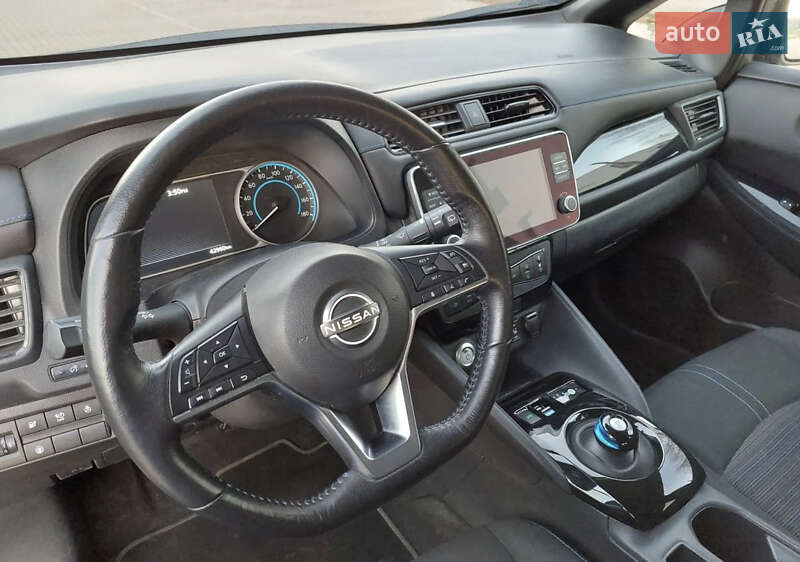 Хэтчбек Nissan Leaf 2021 в Белой Церкви