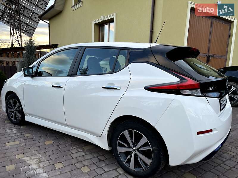 Хэтчбек Nissan Leaf 2020 в Николаеве
