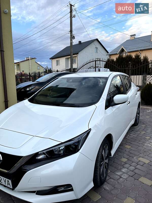 Хэтчбек Nissan Leaf 2020 в Николаеве