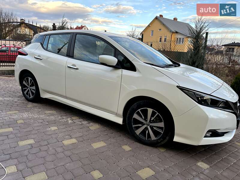 Хэтчбек Nissan Leaf 2020 в Николаеве