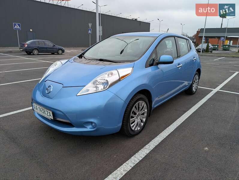 Хэтчбек Nissan Leaf 2014 в Киеве