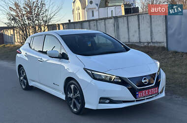 Хэтчбек Nissan Leaf 2019 в 