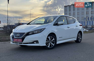 Хэтчбек Nissan Leaf 2019 в Киеве