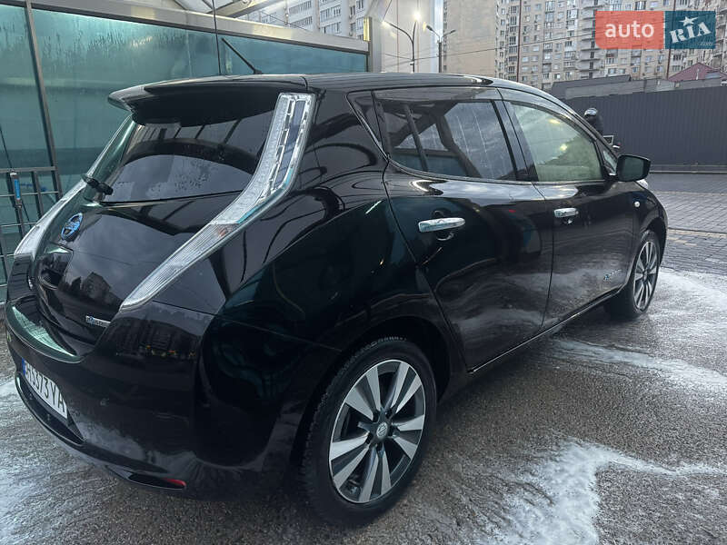 Хэтчбек Nissan Leaf 2016 в Одессе