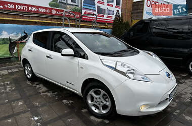 Хэтчбек Nissan Leaf 2016 в 